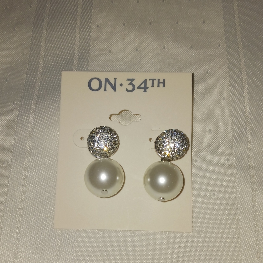 ON 34th  NWTWhite And Silver Drop Earrings